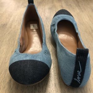 Ellen Degeneres | Two-Tone Denim Flats